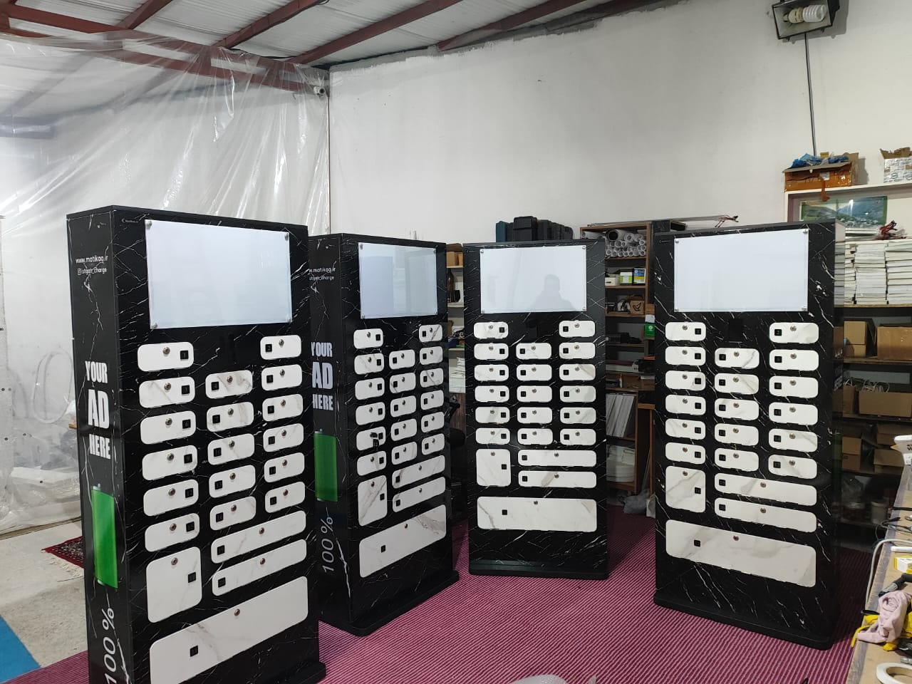  دارای  شارژرهای هوشمند به همراه تکنولوژی فست شارژ و شارژرهای فست باکسی می‌باشند. شارژرهای فست پاورباکس و پاورباکس هوشمند دارای استند 