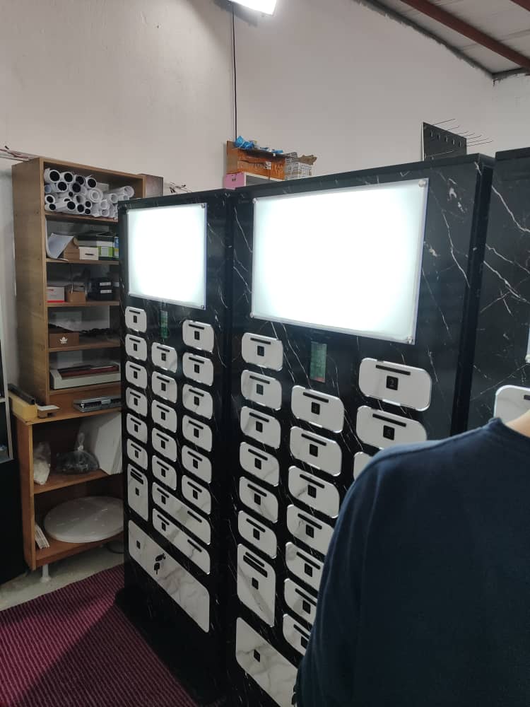  دارای  شارژرهای هوشمند به همراه تکنولوژی فست شارژ و شارژرهای فست باکسی می‌باشند. شارژرهای فست پاورباکس و پاورباکس هوشمند دارای استند 