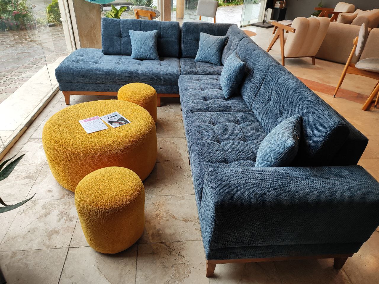 مبل ال کاژوو