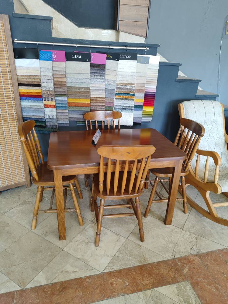 میز ناهارخوری لهستانی ۴ نفره 