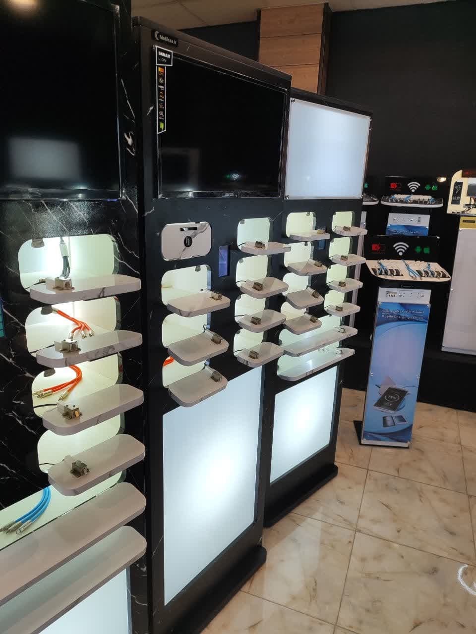  charging locker 